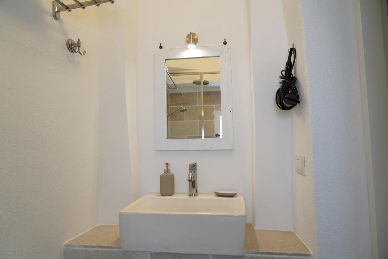 Casabella - Con Terrazza Panoramica Villa ออสตูนี ภายนอก รูปภาพ